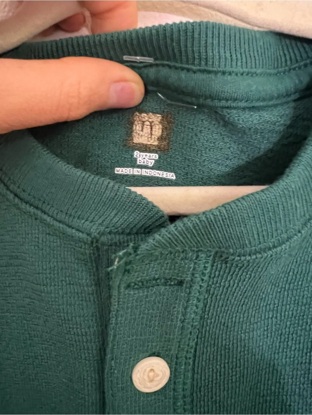 GAP long sleeve